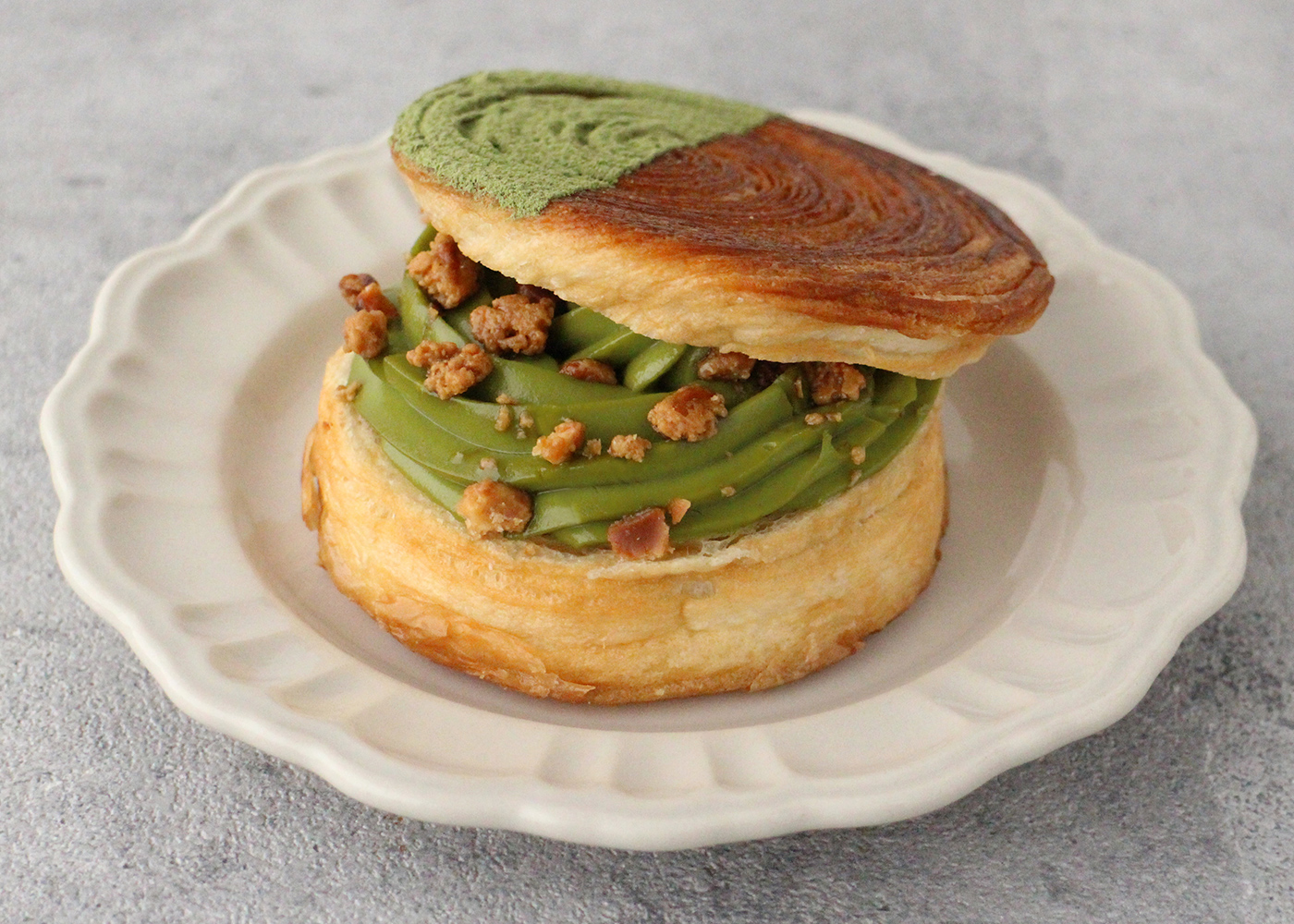 抹茶のクイニーアマンサンド